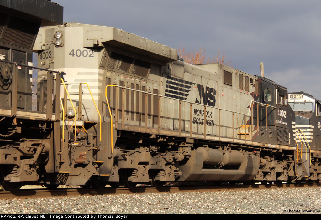 NS 4002